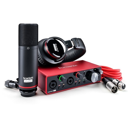 Focusrite Scarlett 2i2 Studio (GEN 3) Recording Bundle